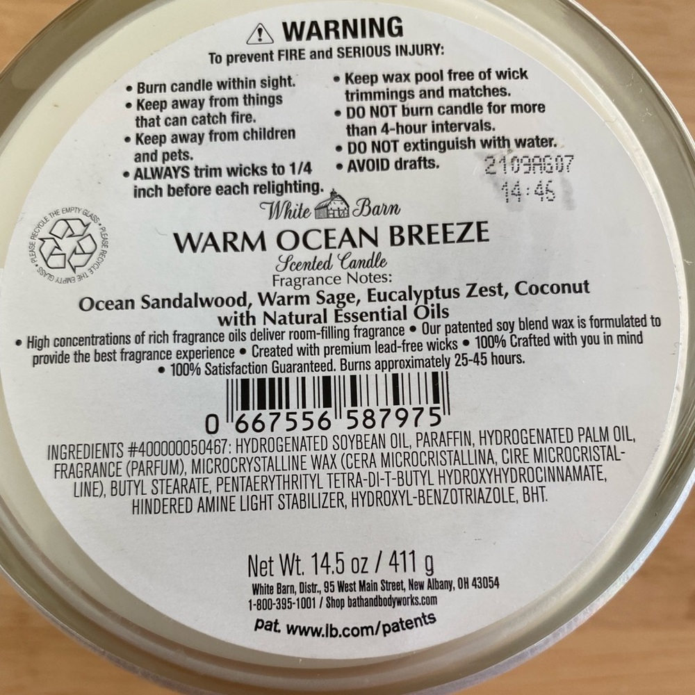 Bath & Body Works Warm Ocean Breeze (Sandalwood) 3 wick Candle w/Essential Oils - Picture 3 of 3